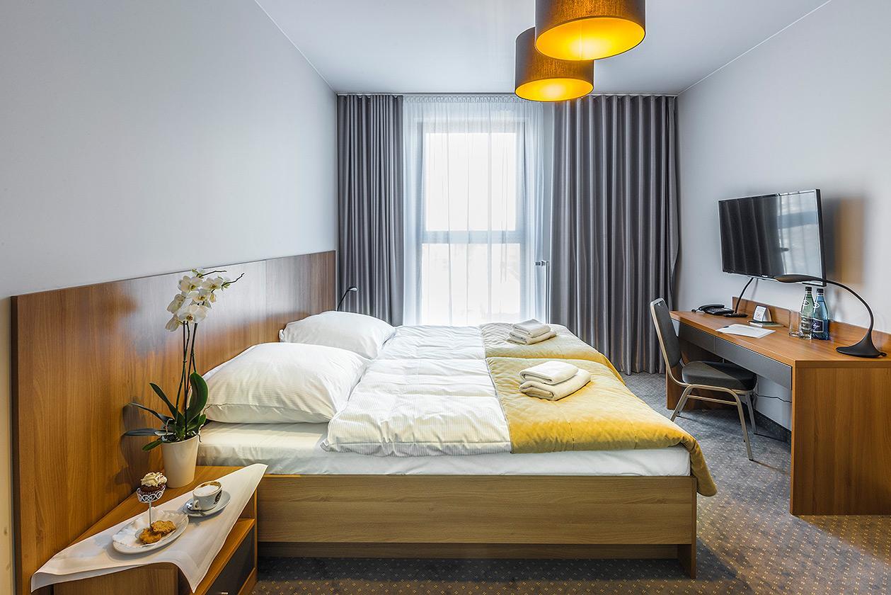 Hotel Garden Siedlce Bagian luar foto